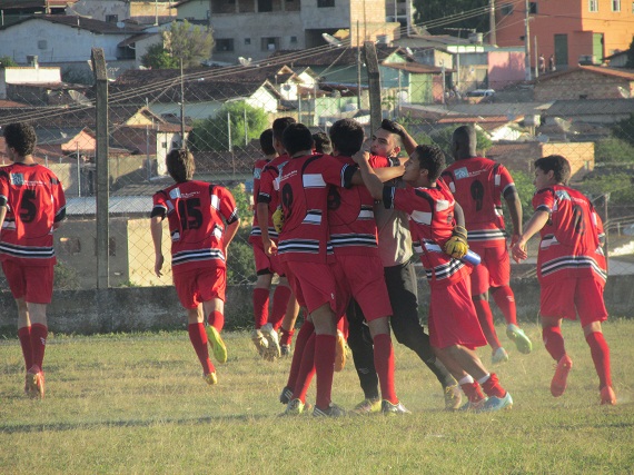 Comemoração gol da vitoria do Vila Nova